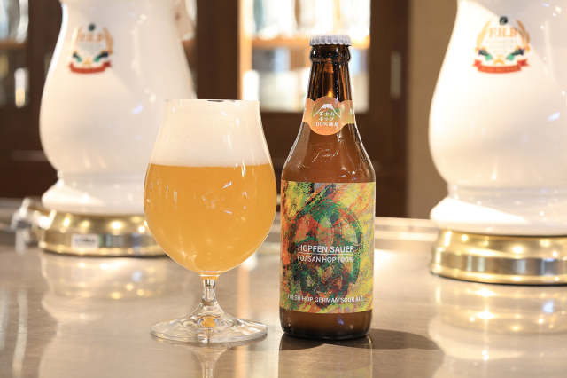 グラスに注いだHopfen-Sauer
